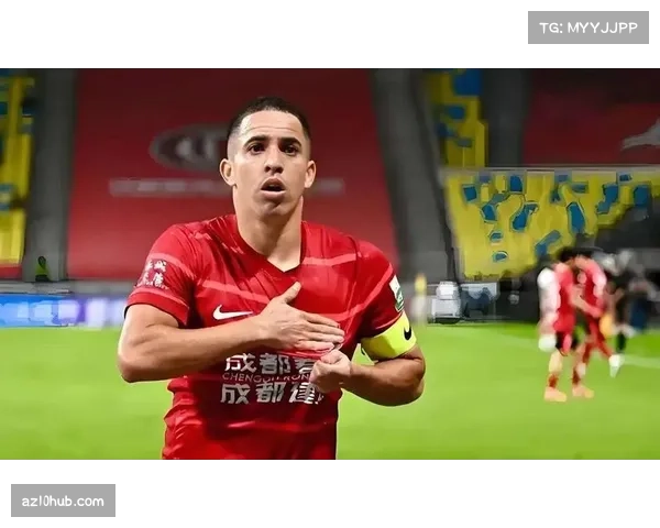 罗慕洛造点成功展现个人能力 重庆防线犯规鲁莽